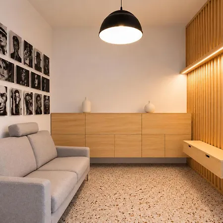 Easystay Apartment